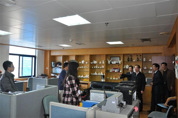 省社領導新春到省農(nóng)資集團公司、省福農(nóng)農(nóng)資集團公司看望干部職工