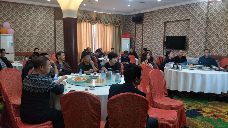 漳州福農(nóng)公司召開廣西多美施核心客戶座談會(huì)