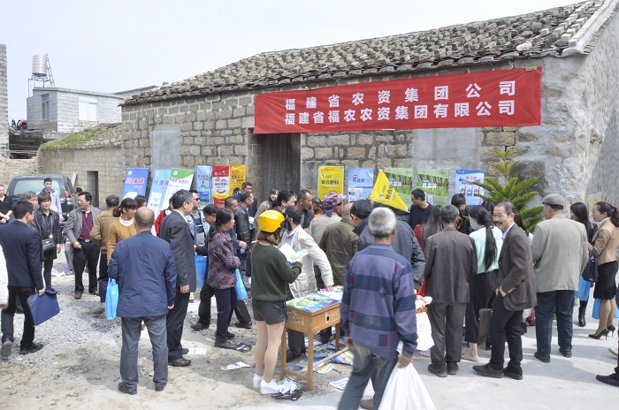 福農(nóng)莊稼醫(yī)院春耕農(nóng)資科技下鄉(xiāng)進(jìn)平潭